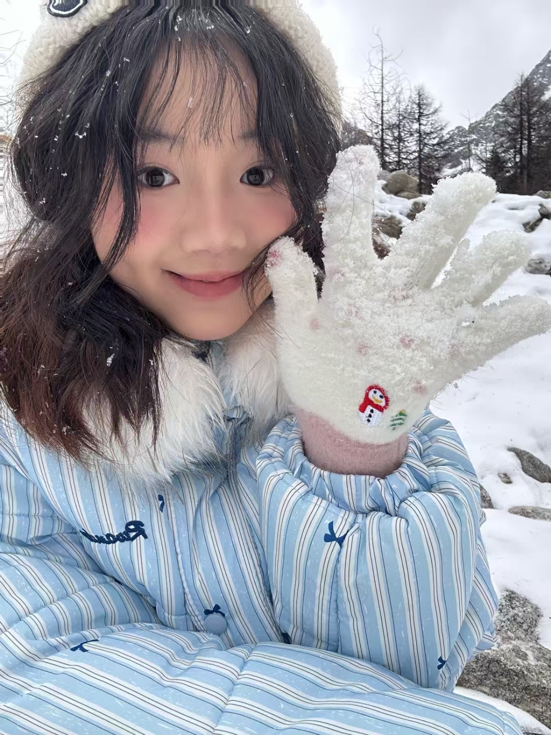 大学生拼命挣钱买泡面